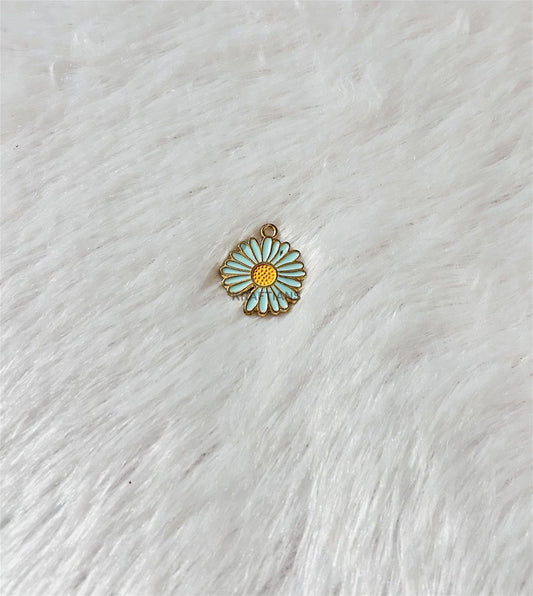 Daisy Flower Leaf-cut Charms Ice Blue